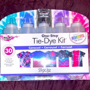 Brand New Tulip Tie-Dye Kit :)